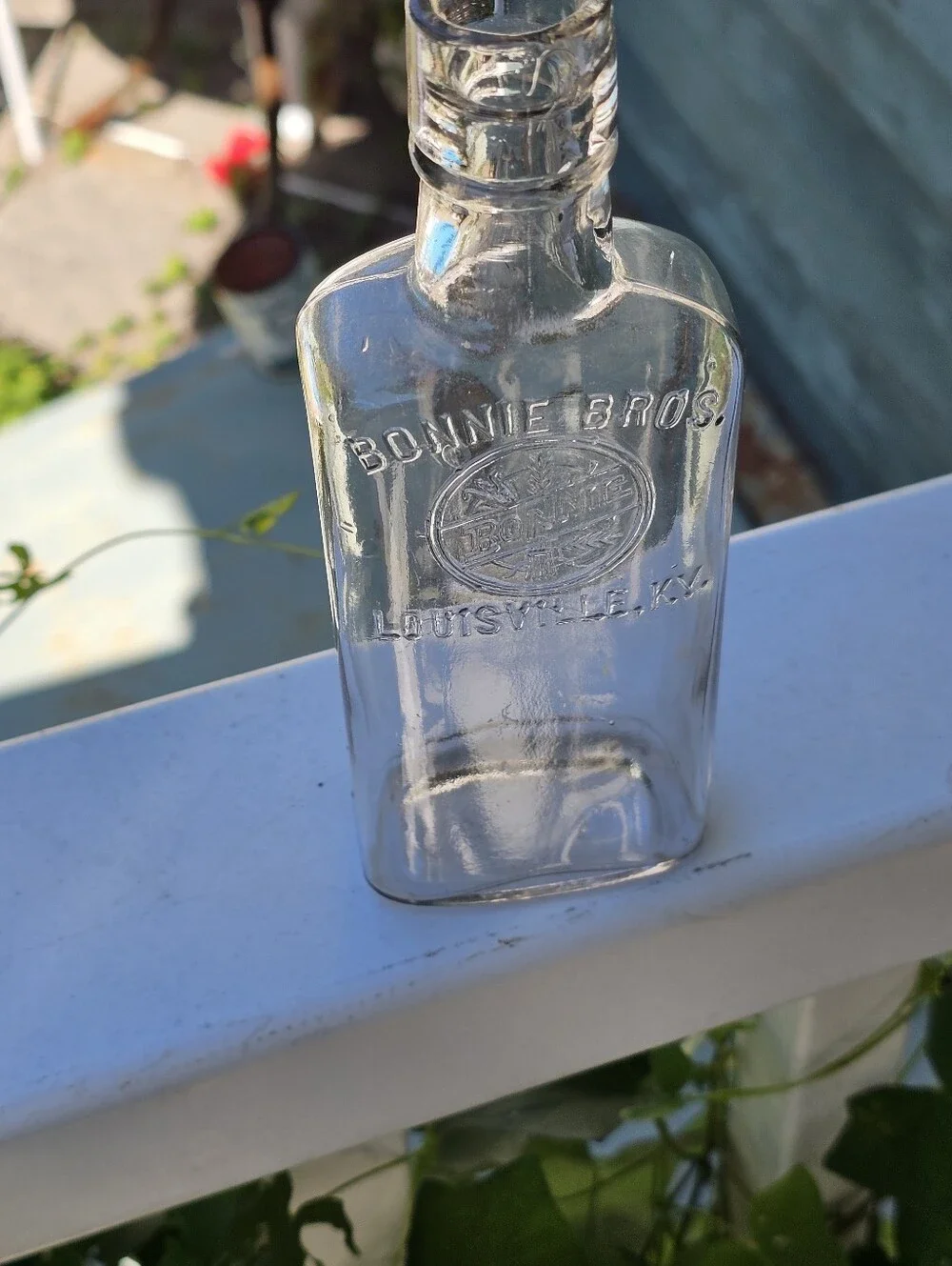 Antique Bonnie Bros Louisville KY Glass Whiskey Flask Pre Prohibition Mold 1022